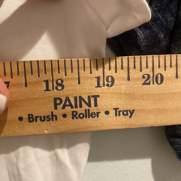 Bundle of Two Tops Women’s XL White Blue‎ Liz Claiborne Casual Capsule Classics - Picture 8 of 15